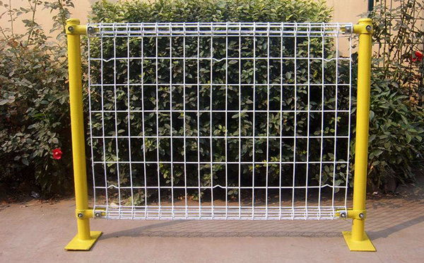 雙圈護(hù)欄網(wǎng) 雙圈護(hù)欄網(wǎng)